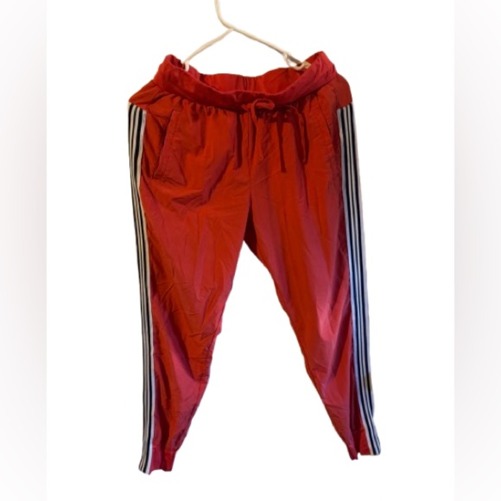 Avía joggers Size S great condition